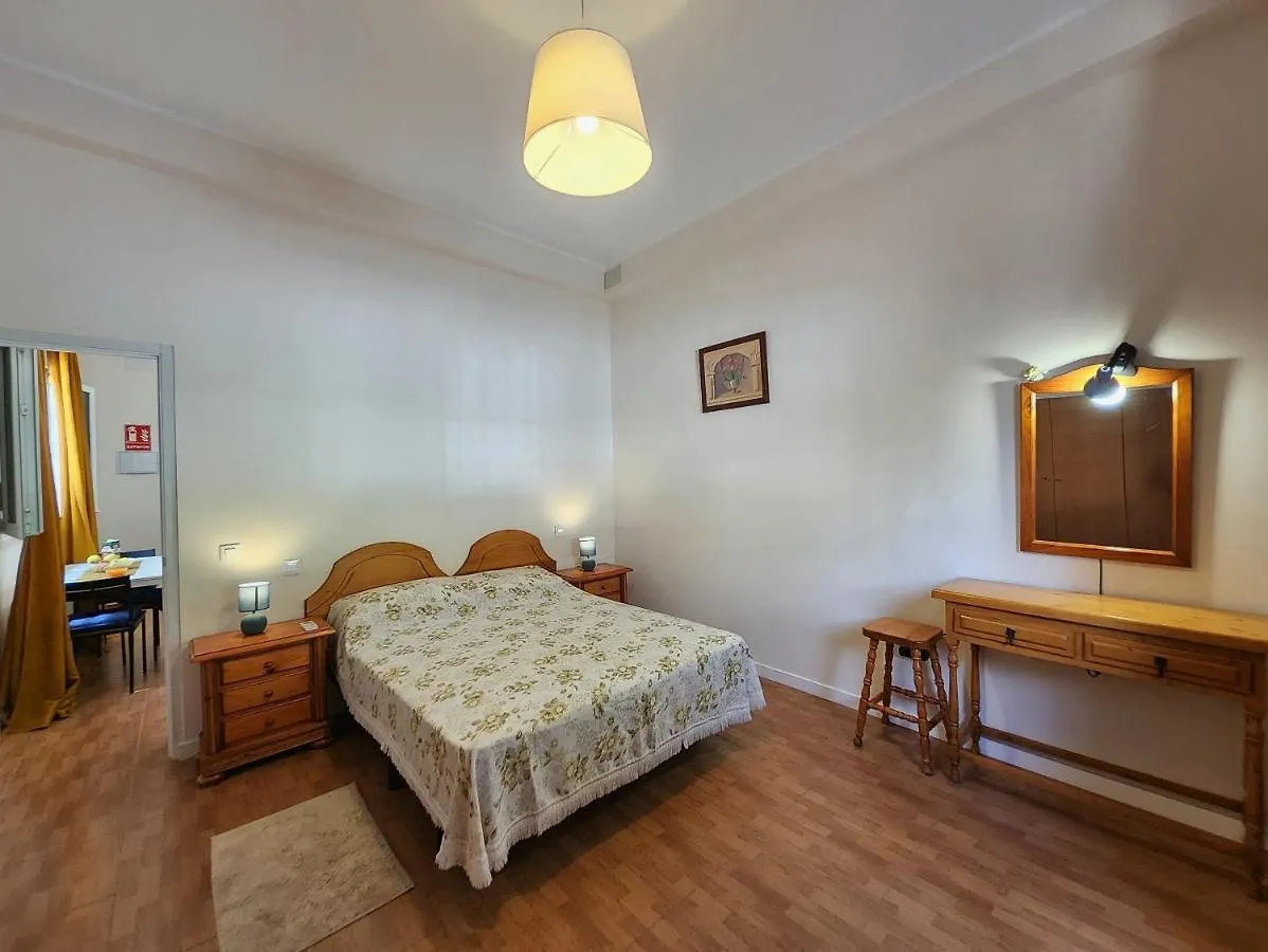 Apartamento La Paloma Castillo del Romeral 0*,  España